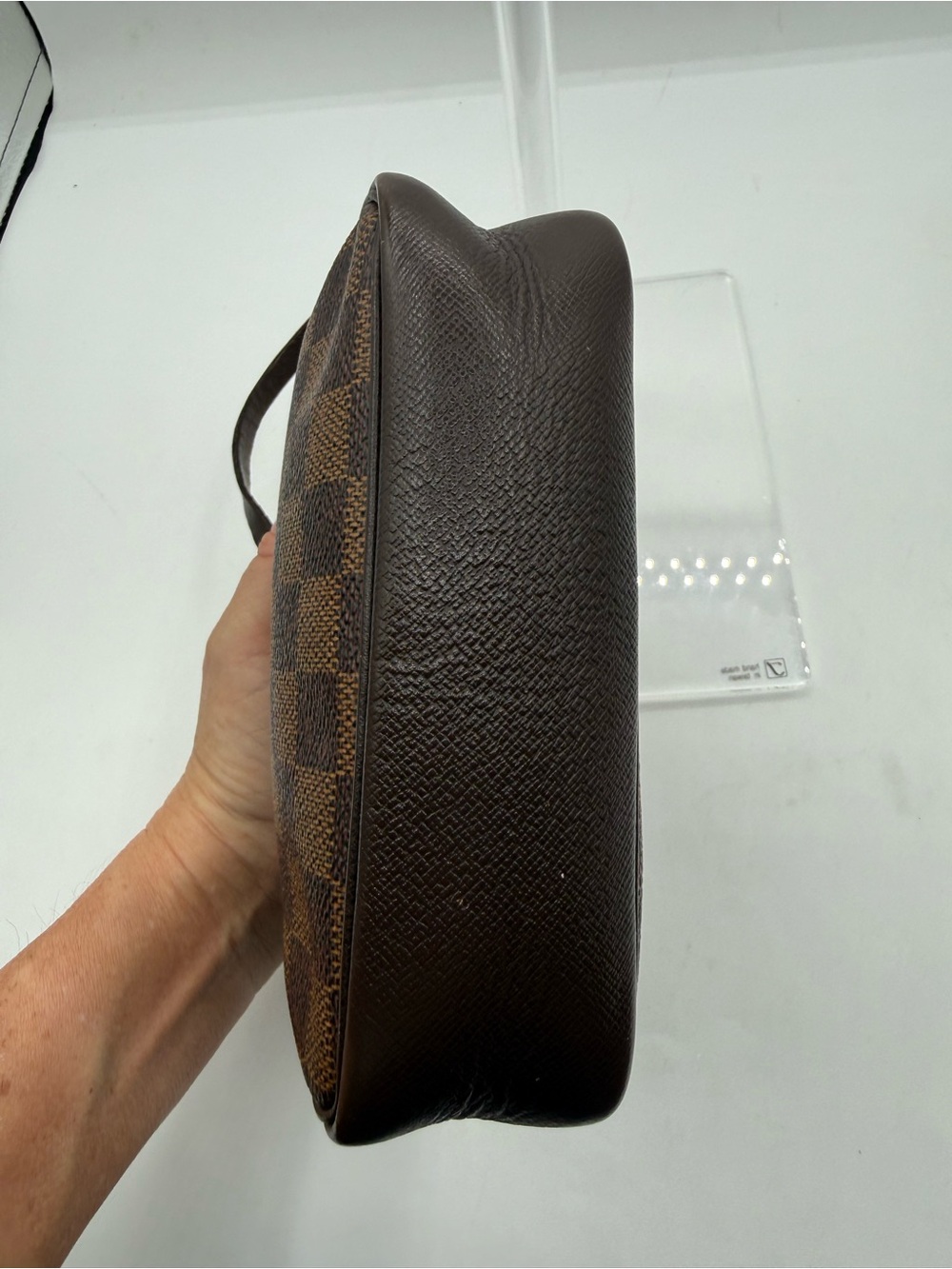 Authentic Louis Vuitton - Picture 5 of 15